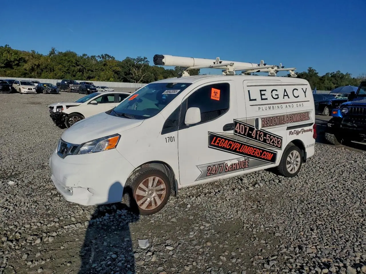 2017 NISSAN NV WHITE VIN: 3N6CM0KN0HK697939